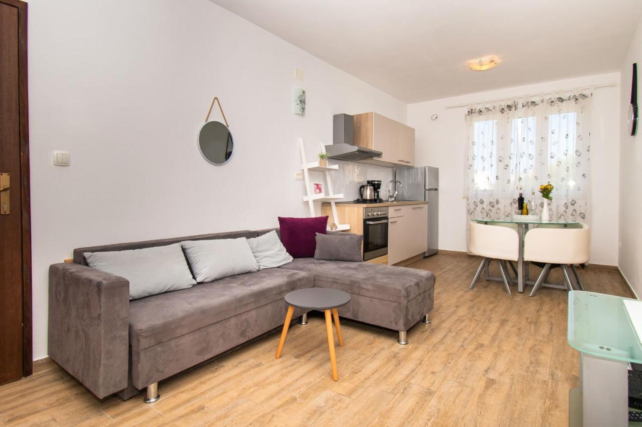 Apartments Happy Place Vodice Eksteriør billede
